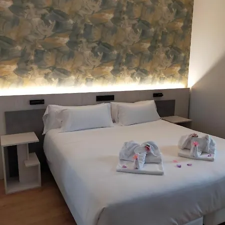 Neru Con Encanto 2* ليون