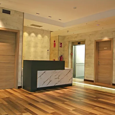 Neru Con Encanto ليون