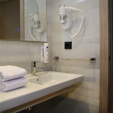 Neru Con Encanto Hotel León