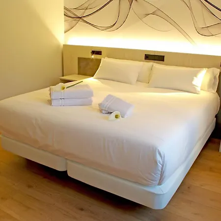 Neru Con Encanto 2* ليون