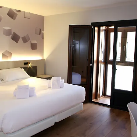 Neru Con Encanto Otel