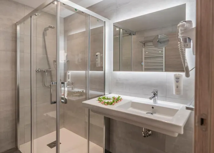 Neru Con Encanto Hotel 2*