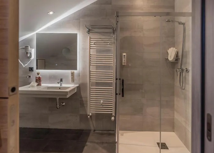 Hotel Neru Con Encanto Leão