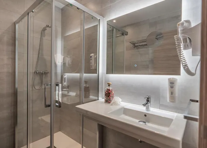 Neru Con Encanto Hotel León