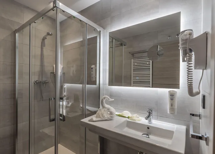 Neru Con Encanto Hotel 2*