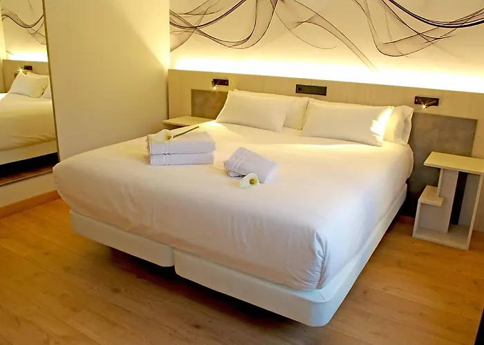 Neru Con Encanto 2* León