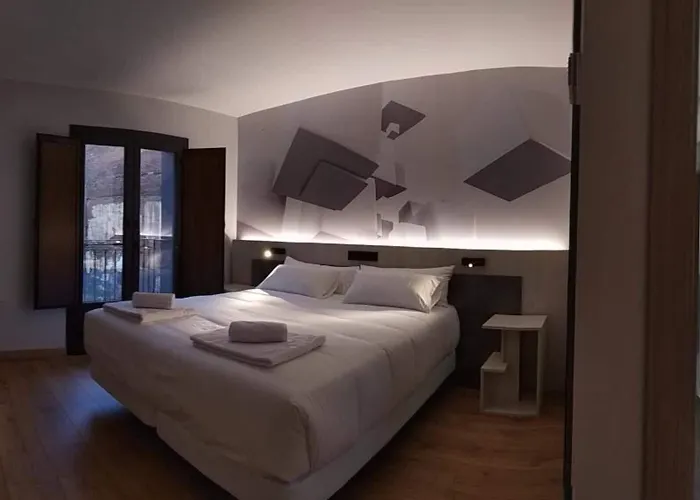 Neru Con Encanto León