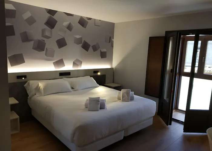 Neru Con Encanto 2* Leão