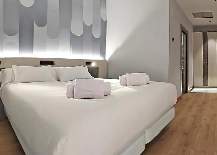 Neru Con Encanto León