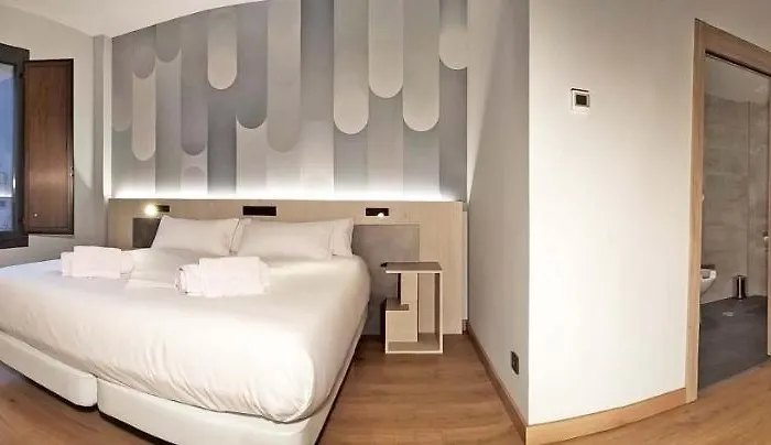 Neru Con Encanto Hotel León